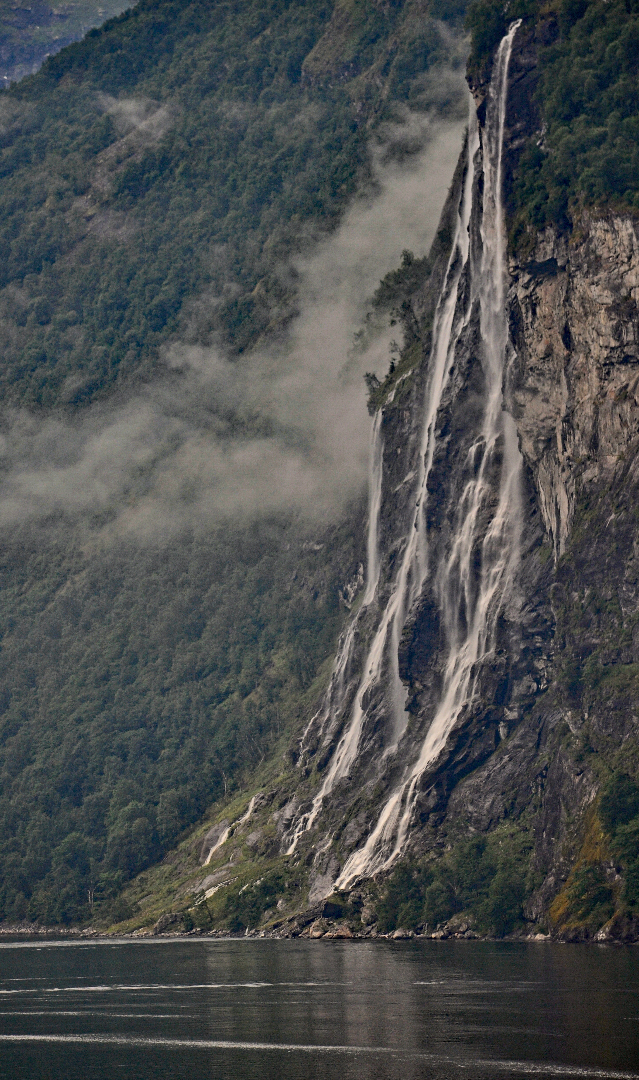 Norway25th_0905crop2